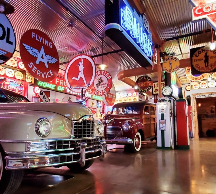 Frontier Relics & Auto Museum (Gillette,&nbspWY)